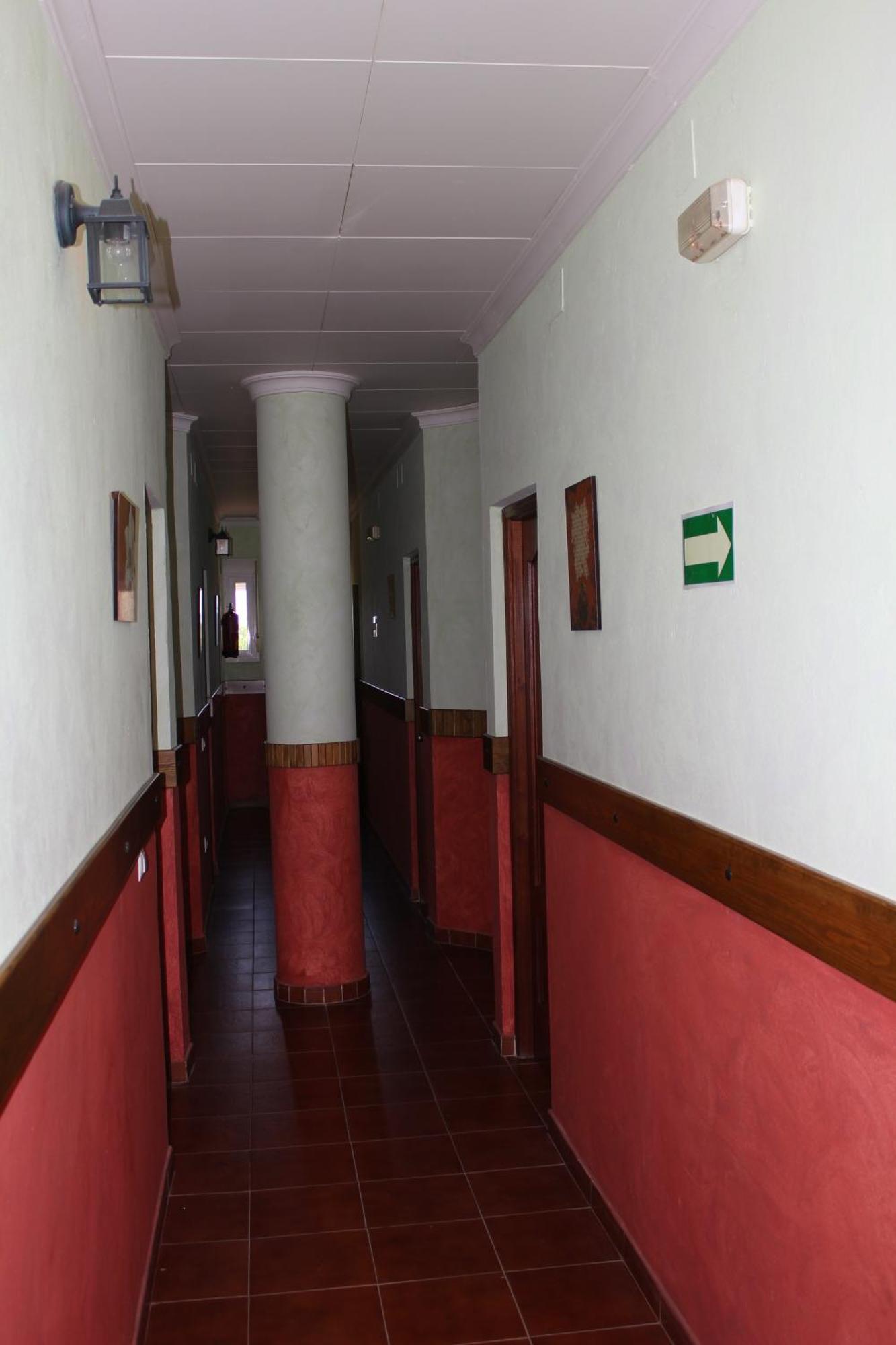 Hostal Cafeteria El Mero Саора Екстер'єр фото