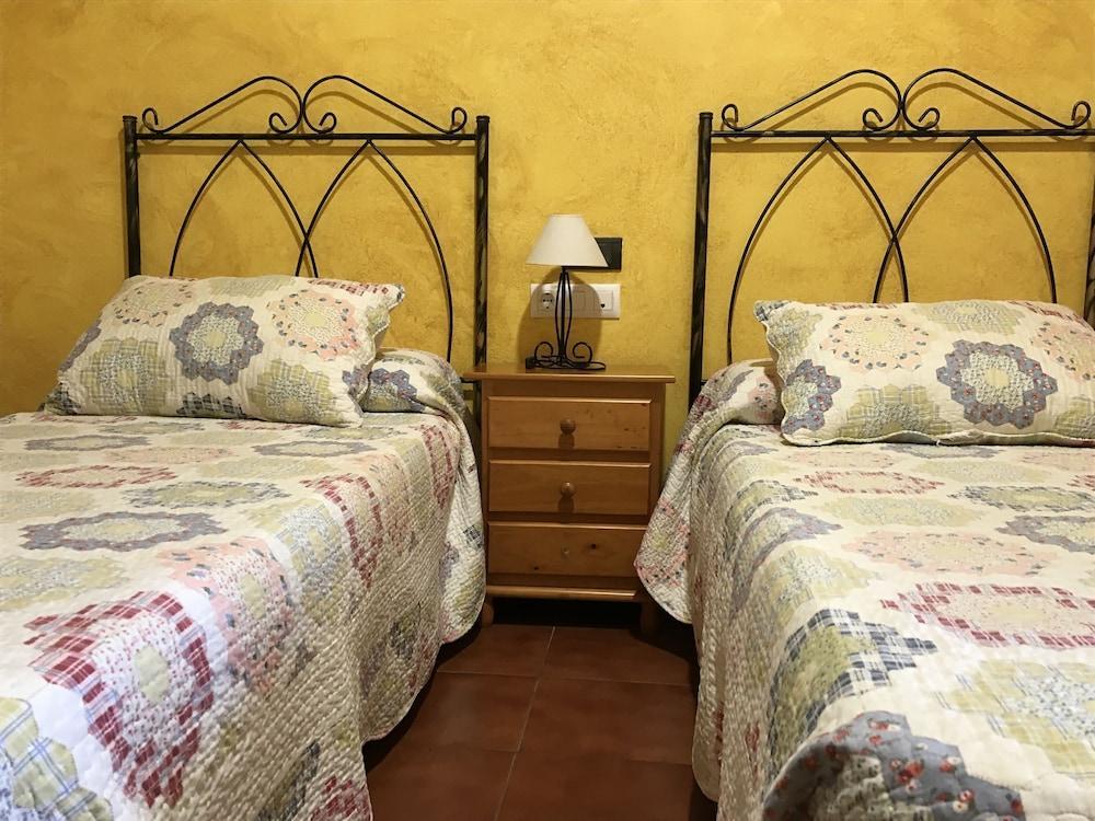 Hostal Cafeteria El Mero Саора Екстер'єр фото